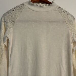 Maurices Cream Lace Accents Blouse Long Sleeves Lightweight Size Small